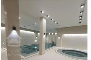 ۱۶۰ متر ، برج ، طبقات بالا