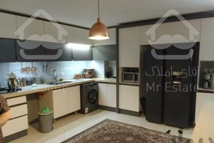 ۲۰۰متر اپارتمان سه راه یاسر