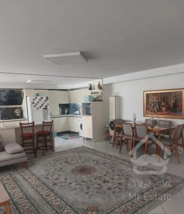 ۹۰ متری طبقه اول / با پارکینگ / شهرک چشمه / دهکده