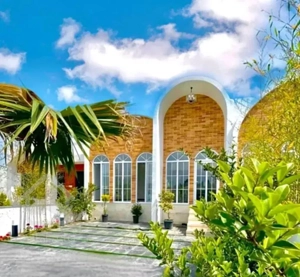 فروش سروستان جیشیر ۹۳متر۲خواب همکف پارکینگ اختصاصی
