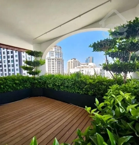 زعفرانیه۱۴۰متر*۳۰مترتراس‌/دید‌کوهستان/۳جهت‌نور/‌۲p