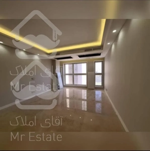 102 متر کلید نخورده لوکیشن تاپ ساقدوش