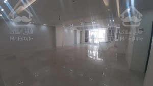 170 متر نوساز مشاعات دار دو سمت نورگیر