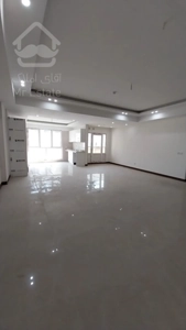 تو لاله زندگی نمی‌کنی، لذت زندگی می‌کنی!