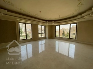 زعفرانیه218 متر+ 3 پارکینگ