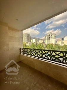 فروش ولنجک 200 متر طبقات بالا / چشم انداز ابدی