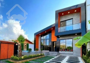 ویلای نیم دوبلکس مدرن **۲۵۰متری  استخردار