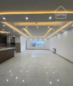 فروش آپارتمان تکواحدی سه خوابه در مرکز شهر