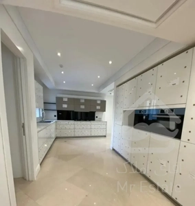 آپارتمان 240 متری 4 خواب نوساز ، شاهکار منطقه