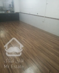 نصف کفپوش  قرنیز