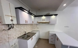 اوایل اقبال لاهوری ۸۰ متری طبقه اول تخلیه