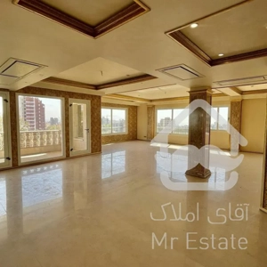 آپارتمان ۴ خواب در نیاوران ۴۰۰ متر