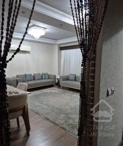 آپارتمان ۱۰۰ متری معلم