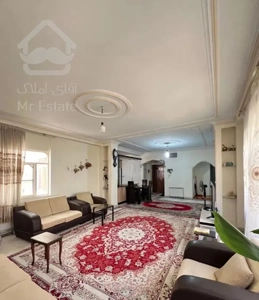 ۱۳۵ متر ۳ خواب واقع در شهرک محلاتی