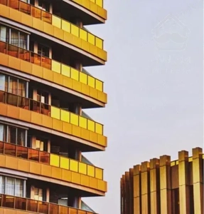 برج طلایی ۱۳۵ متر دو خواب دید دریا (سند آماده)