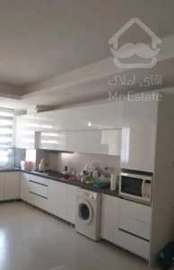 ۲۱۰ متر/ دو پارکینگ / بالای بلوار