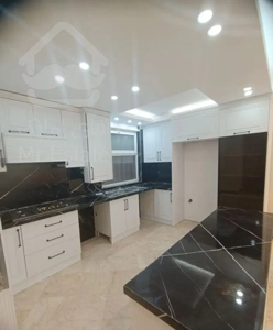 نارمک/۹۴ متر/دو خواب/خوش نقشه/ دو پارکینگ سندی