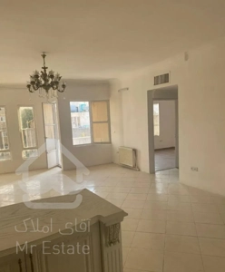 اقبال لاهوری قبل پیروزی اپارتمان بازسازی شده