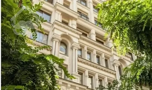 نیاوران/130 متر دو خوابه /ویو کامل شهر و کوهستان