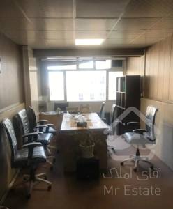 میدان انقلاب ۵۶ متر/ تاپ لوکیشن