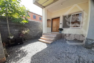 ویلا تمیز فاصله با جنگل ودریا5 دقیقه مالک هستم