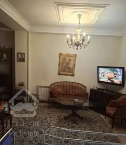 آپارتمان 58 متری طبقه سوم صادقیه