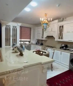 173 تکواحدی   +  بدون مُشـرف   (اوایل جلال)*