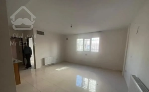 آپارتمان تکخواب با پارکینگ و انباری فاز ۴