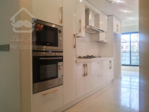 فروش 100 متری پاسداران
