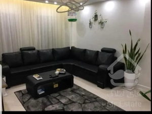 فروش اپارتمان۶۰ متر زیر قیمت سالن پرده خور نور و نقشه عالی