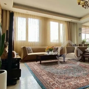 فروش اپارتمان زیر قیمت سالن پرده خور نور و نقشه عالی