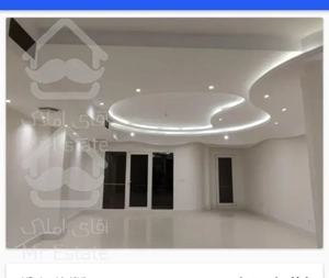 160 متری در پاسداران خوش چیدمان