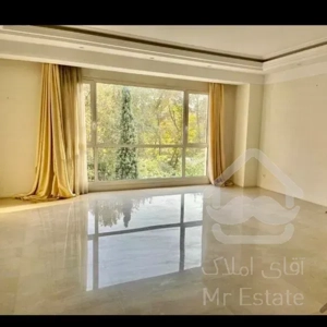 فروش اپارتمان زیر قیمت سالن پرده خور نور و نقشه عالی