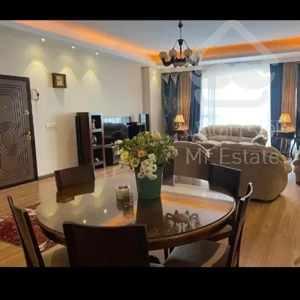 فروش اپارتمان زیر قیمت سالن پرده خور نور و نقشه عالی