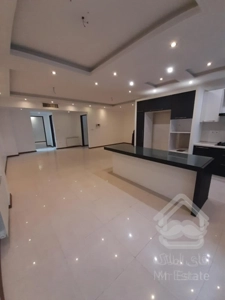 110 متر کلید نخورده لوکیشن اختیاریه جنوبی