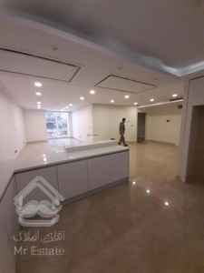 پاسداران 175 متر 2 پارکینگ