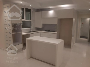 کلید نخورده 135 متر لوکیشن تاپ هروی