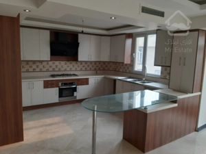 فروش 143 متری پاسداران