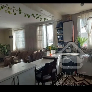 فروش اپارتمان زیر قیمت سالن پرده خور نور و نقشه عالی