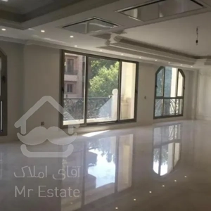 فروش اپارتمان زیر قیمت سالن پرده خور نور و نقشه عالی