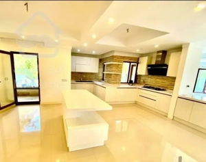 اجاره 200 متری دیباجی جنوبی