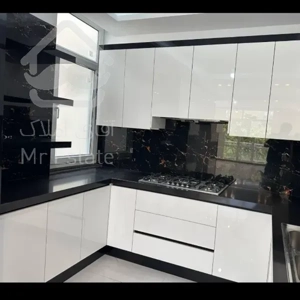 فروش 98 متری پاسداران