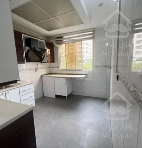 ۷۱ متر ۲ خواب در شهرک پرواز