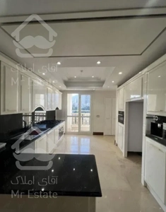 ۱۰۳ متر /سالن پرده خور