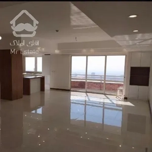 ۷۰ متر فول رو به آفتاب در پونک