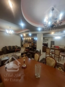 ۱۸۲متری شیک