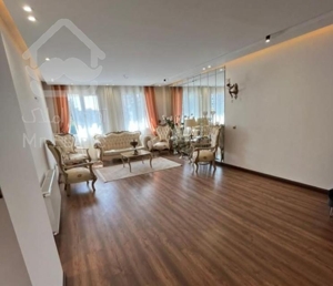 ۱۱۰ متر، سوئیت دار، گل‌های جردن