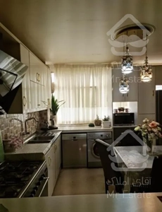 ۱۲۰متر   ۷ساله   شیرازی  /  ۲ پارکینگ سندی