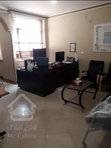 سالن مبله به مساحت حدود ۲۵ متر