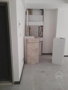 فروش واحد اداری 84 متری با امکانات هتلینگ رونیکا پالاس غروی